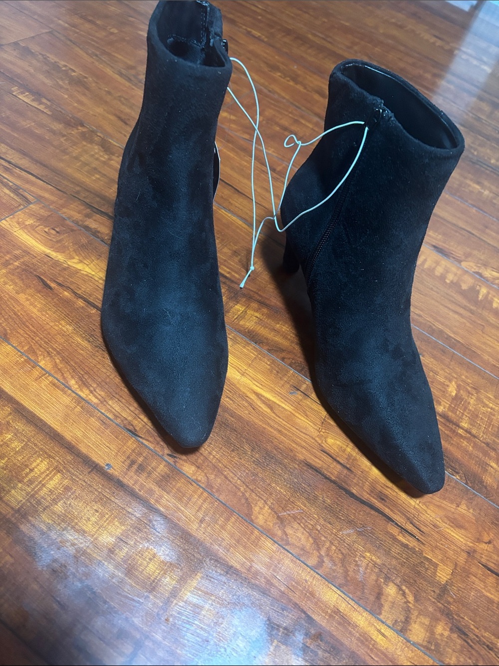 Universal Thread Black Suede Pointed Toe Ankle Booties